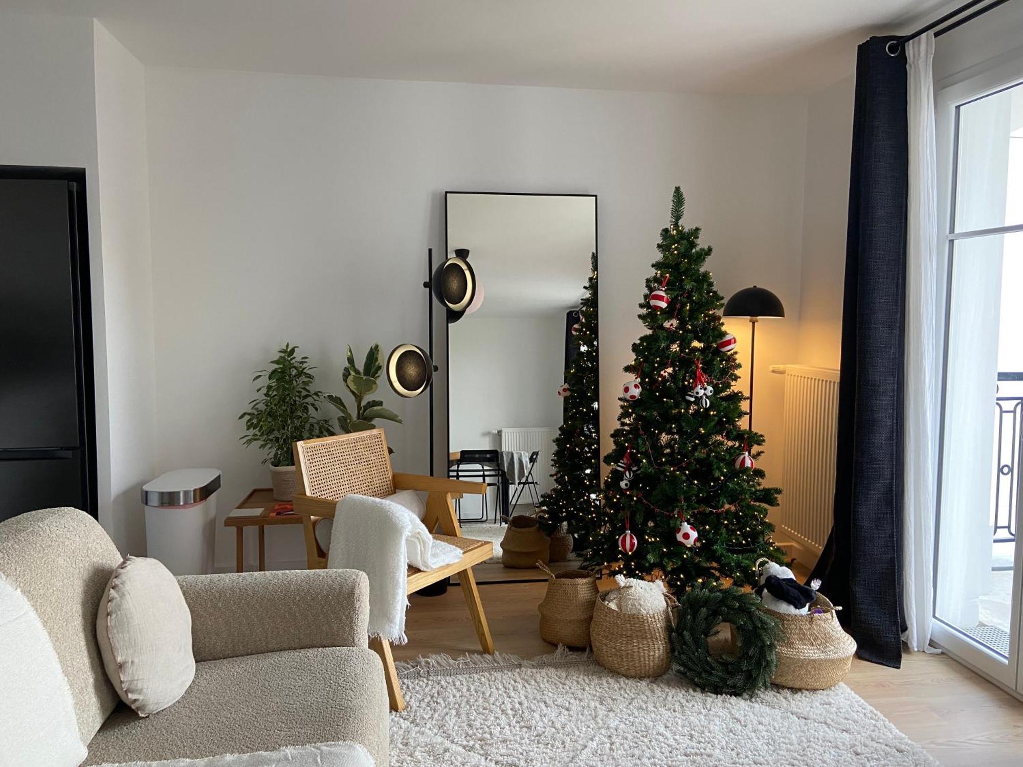 Disneyland Minimalist Lifestyle - 5 Pax Apartment Serris Ngoại thất bức ảnh
