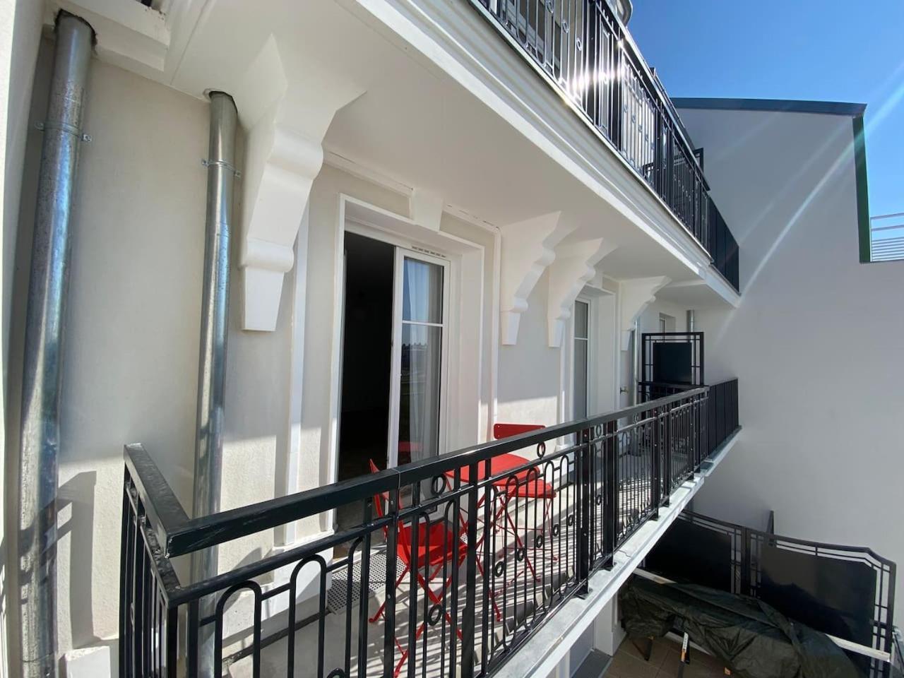 Disneyland Minimalist Lifestyle - 5 Pax Apartment Serris Ngoại thất bức ảnh